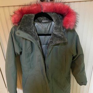 Women's or girls insulated olive green jacket with pink faux fur
